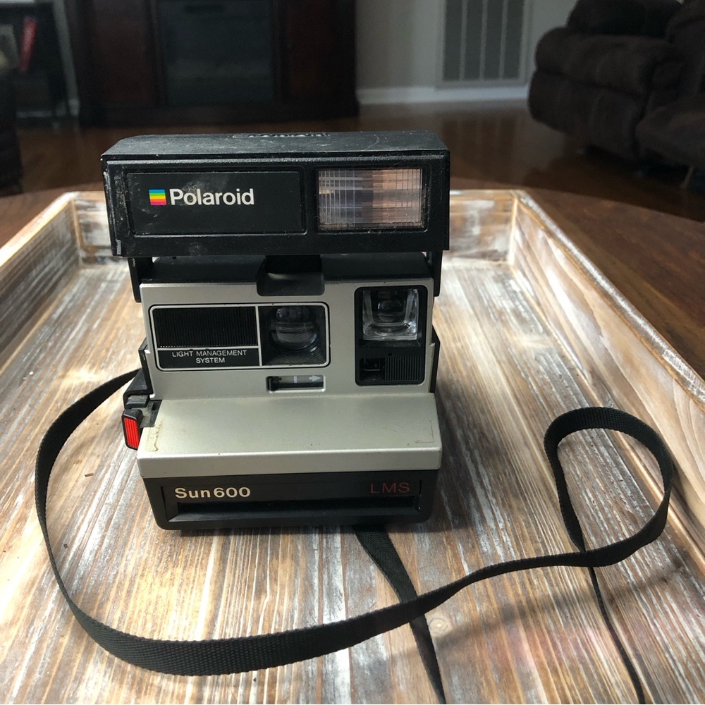 vintage Polaroid  sun 600 not tested as is